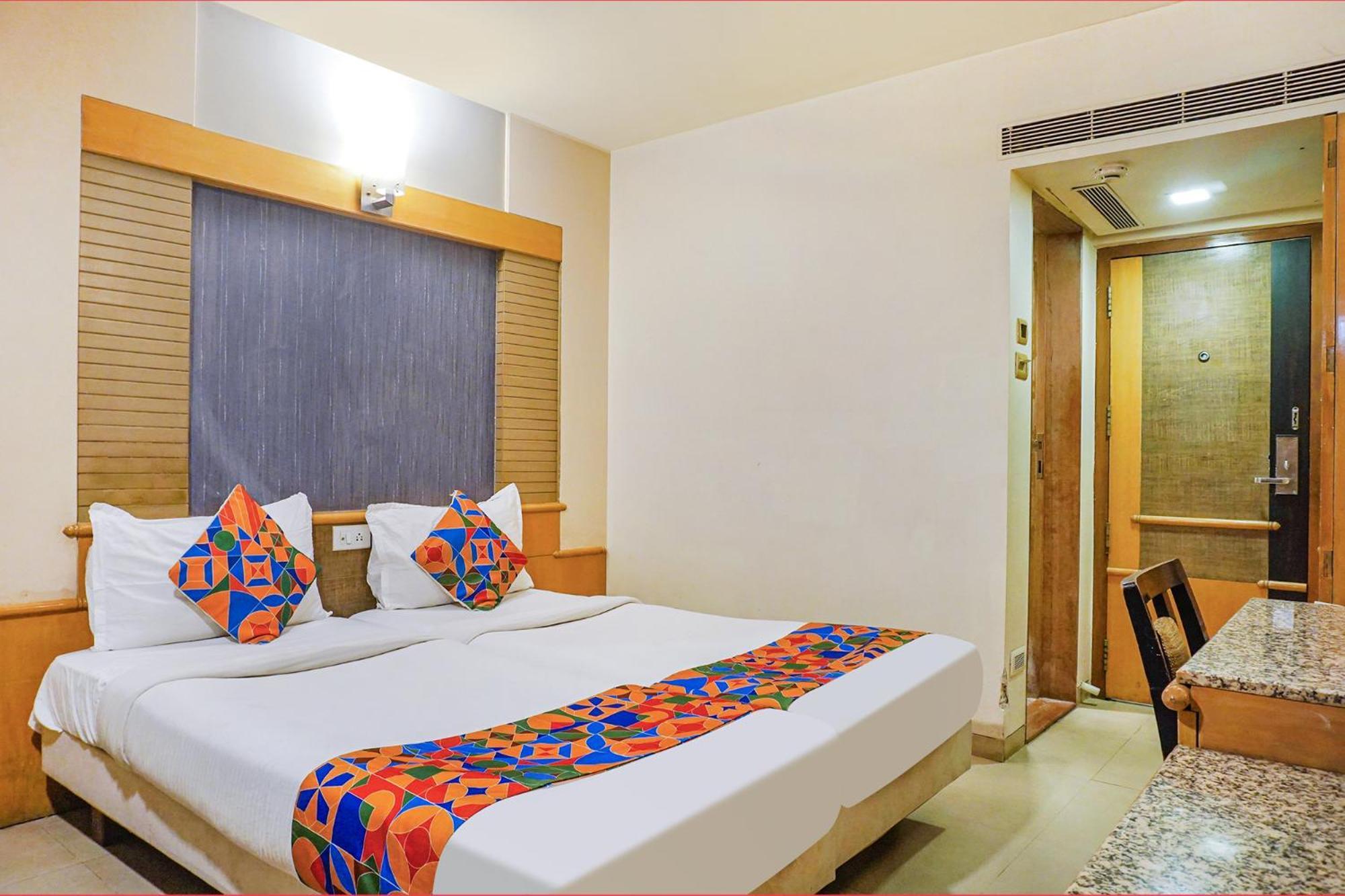 Fabhotel Prime Deccan 8 ปูเน่ ภายนอก รูปภาพ